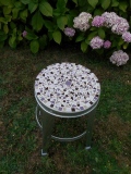 Tabouret métal violet chocolat - 85 € - Sièges
