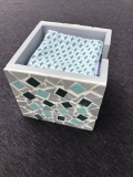 Carré lingettes démaquillantes vert & californie - 30 € - Boîtes