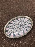 Plateau oval rose & gris - 65 € - Plateau métal